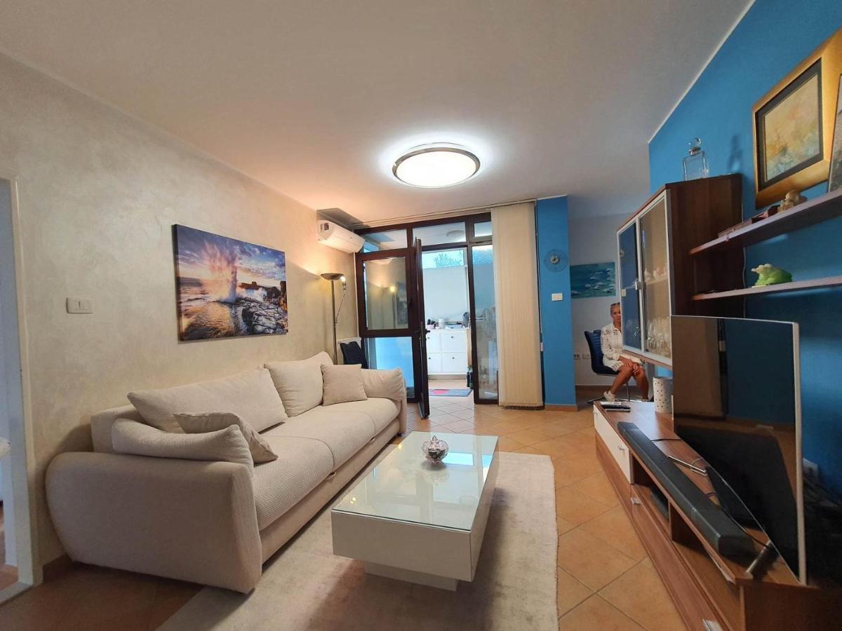 Medicalgold Apartment Koper Exterior photo